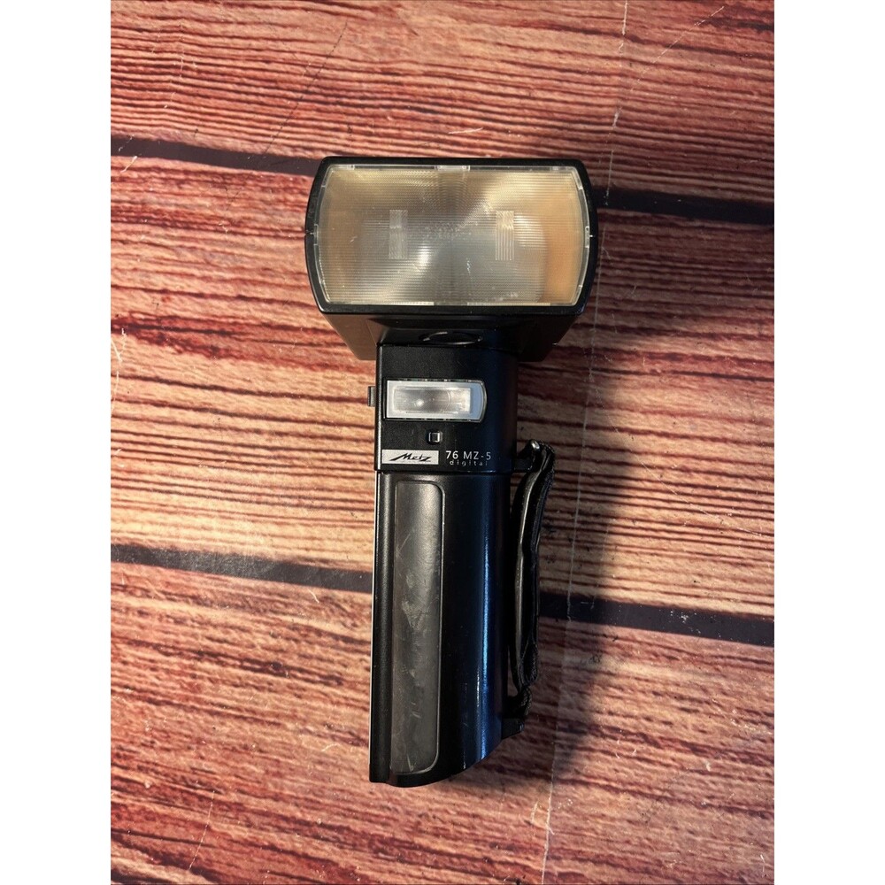 METZ 76 MZ-5 Digital Camera Flash Only - Working